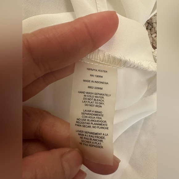 Neiman Marcus White Lace Detail Blouse size XS - Picture 7 of 8